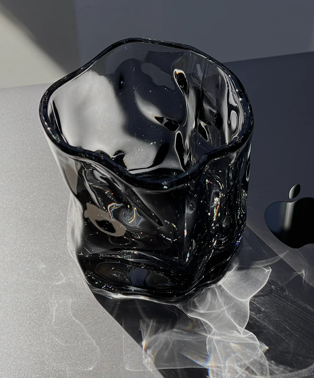CRYSTAL GLASS BLACK | EVEREST