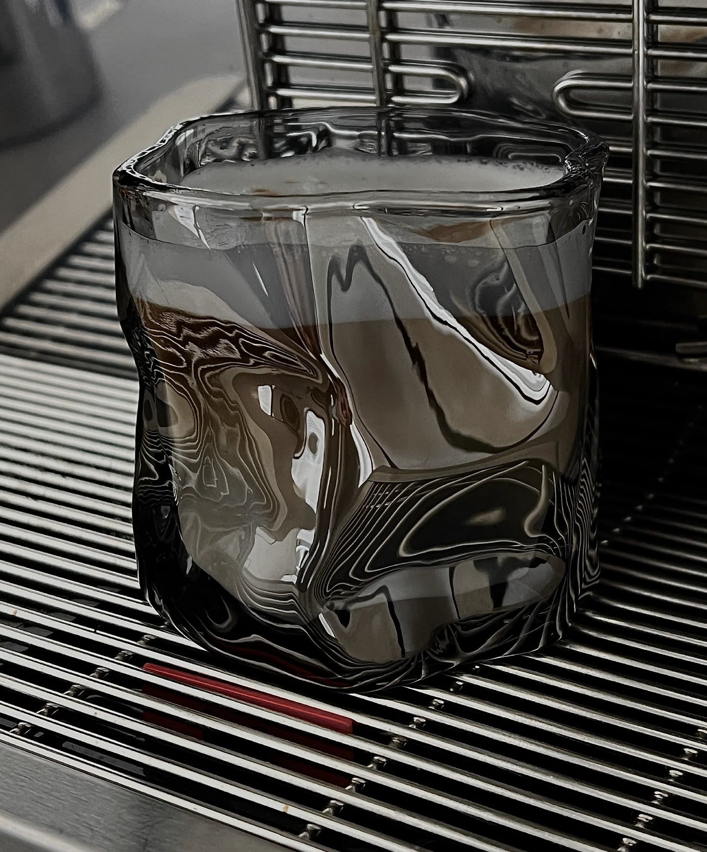 CRYSTAL GLASS BLACK | EVEREST