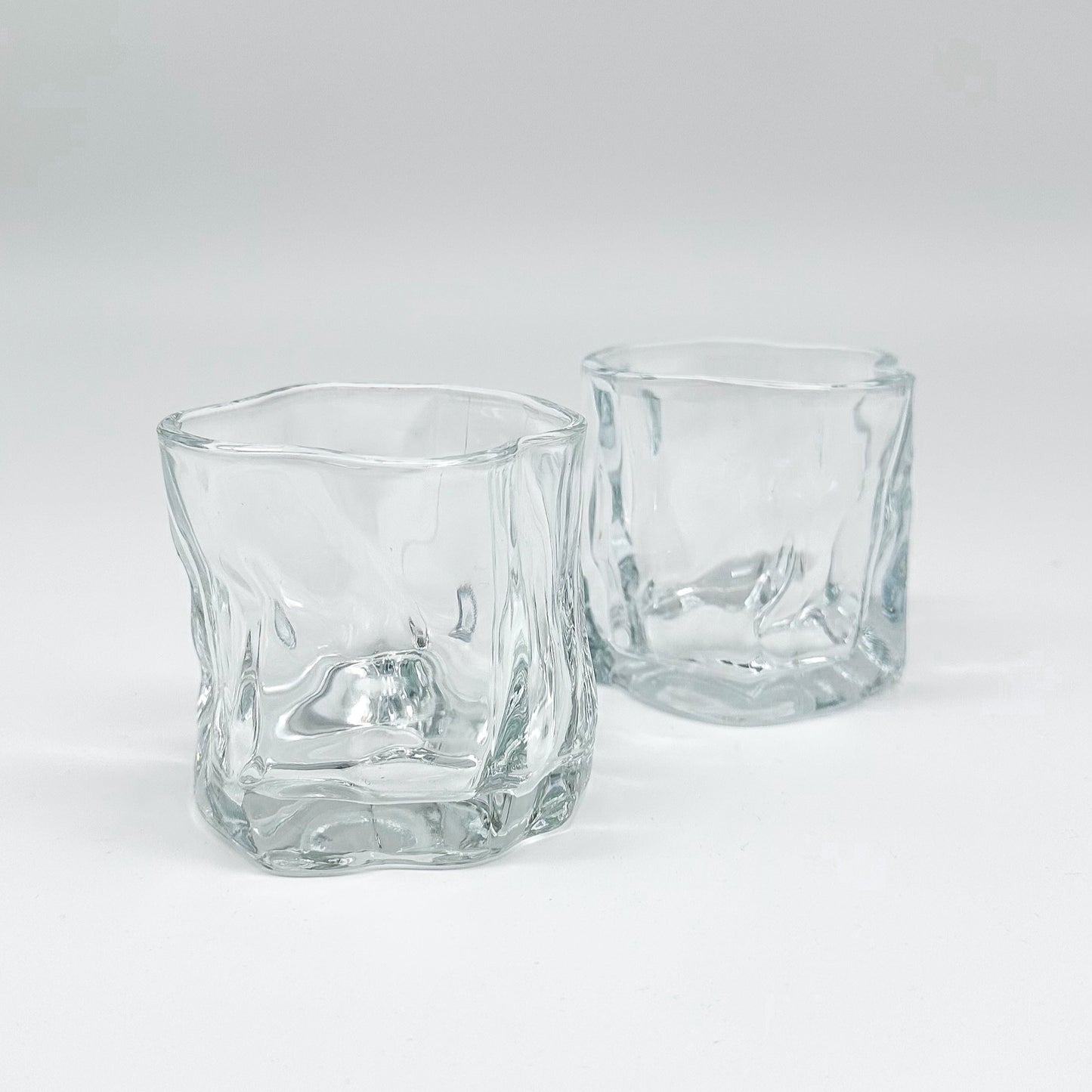 CRYSTAL GLASS BLACK | EVEREST